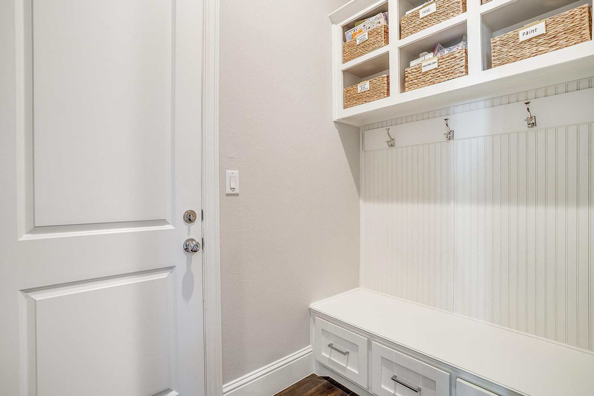 An image that shows 9026 Longmont Drive (37 Of 65)