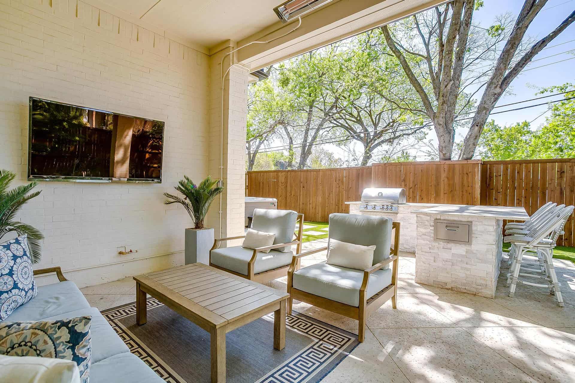 An image that shows 9026 Longmont Drive (55 Of 65)