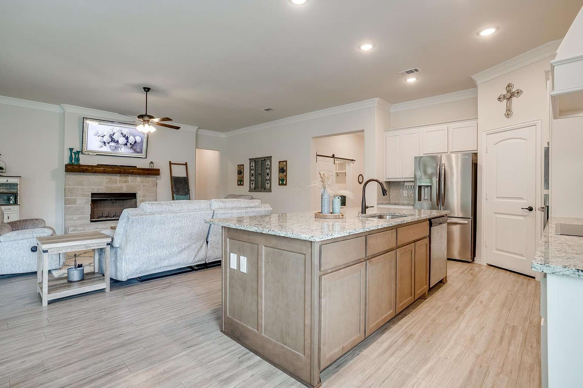 An image that shows 2184 Sugar Button Lane (27 Of 56)