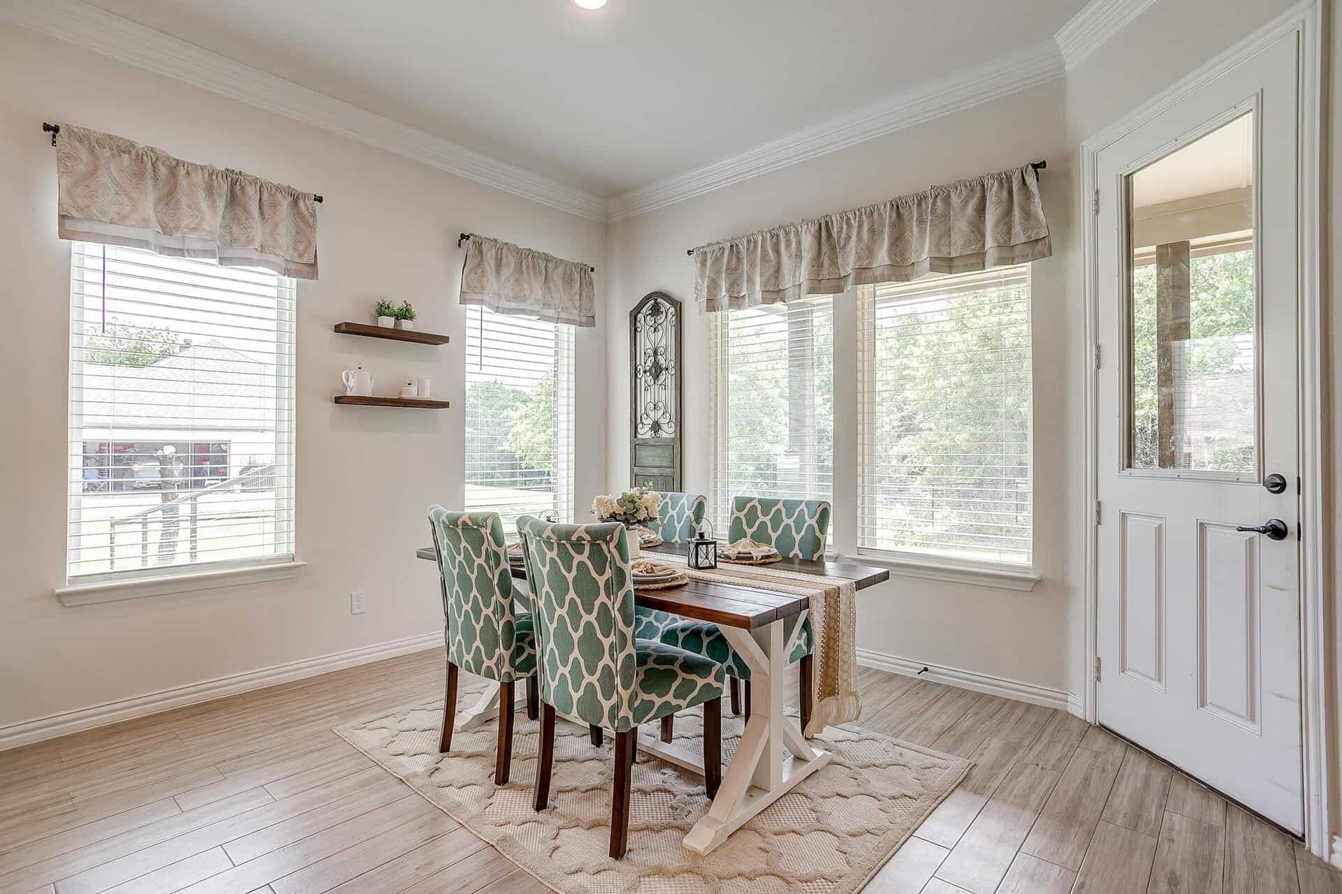 An image that shows 2184 Sugar Button Lane (29 Of 56)