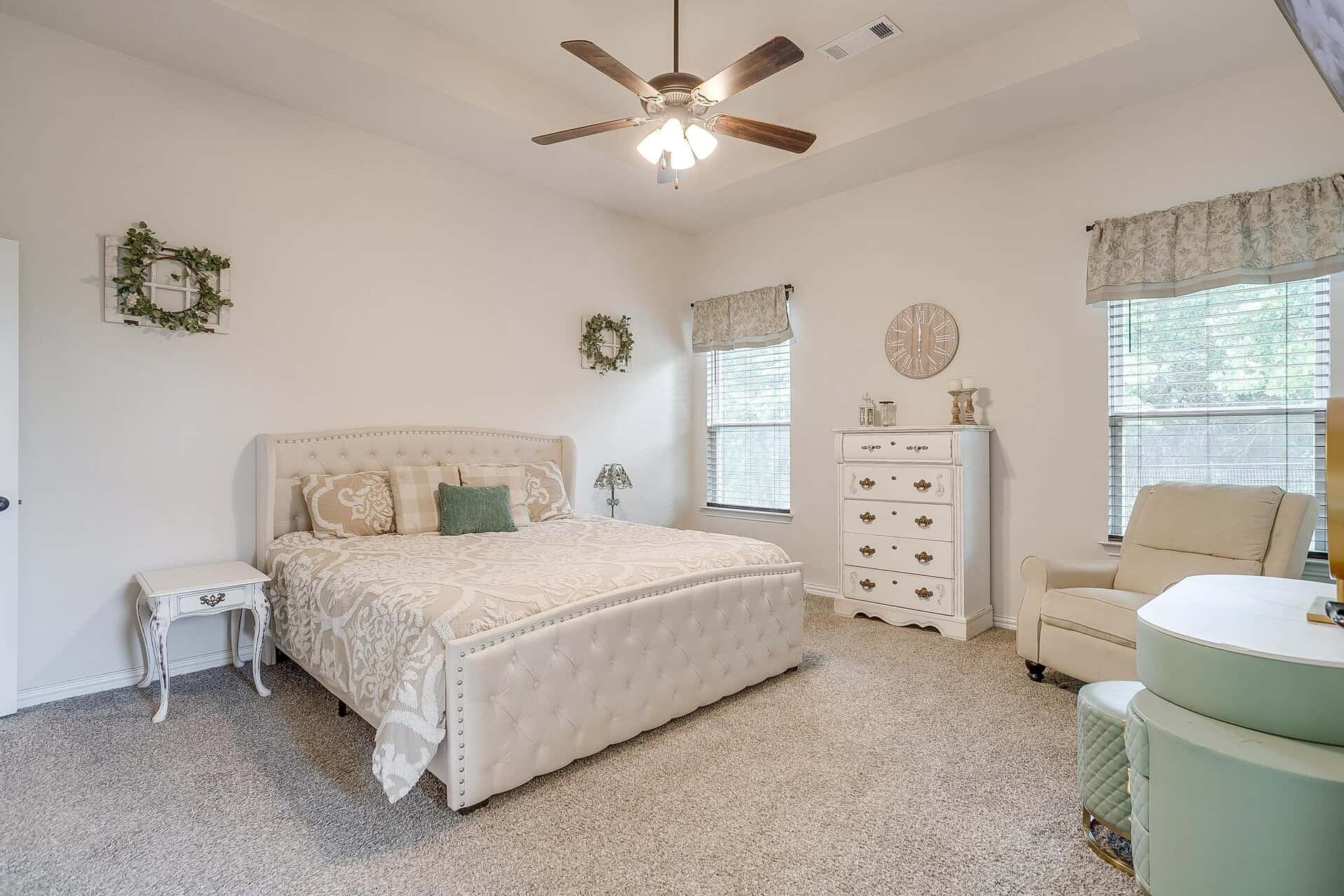 An image that shows 2184 Sugar Button Lane (32 Of 56)