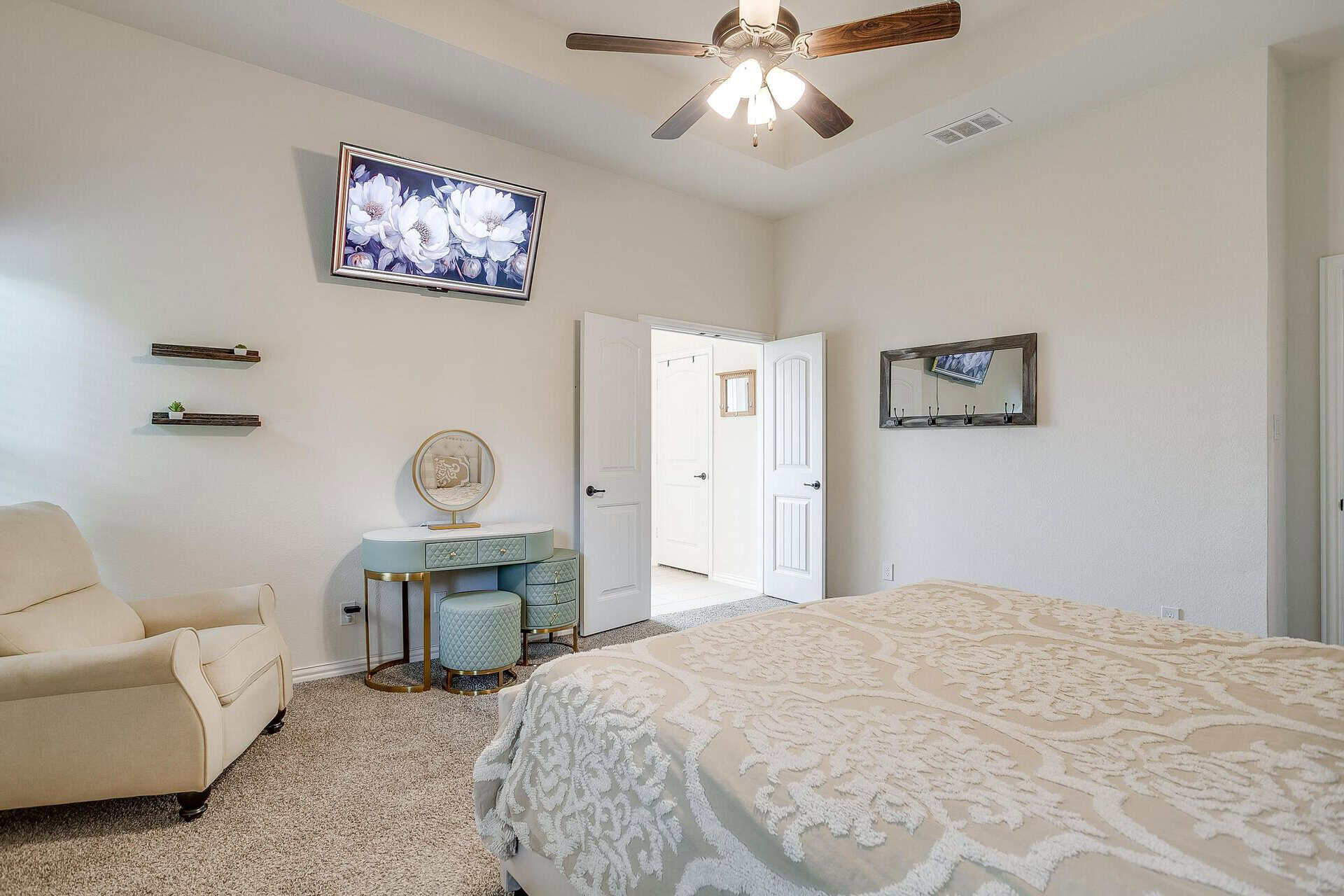 An image that shows 2184 Sugar Button Lane (34 Of 56)