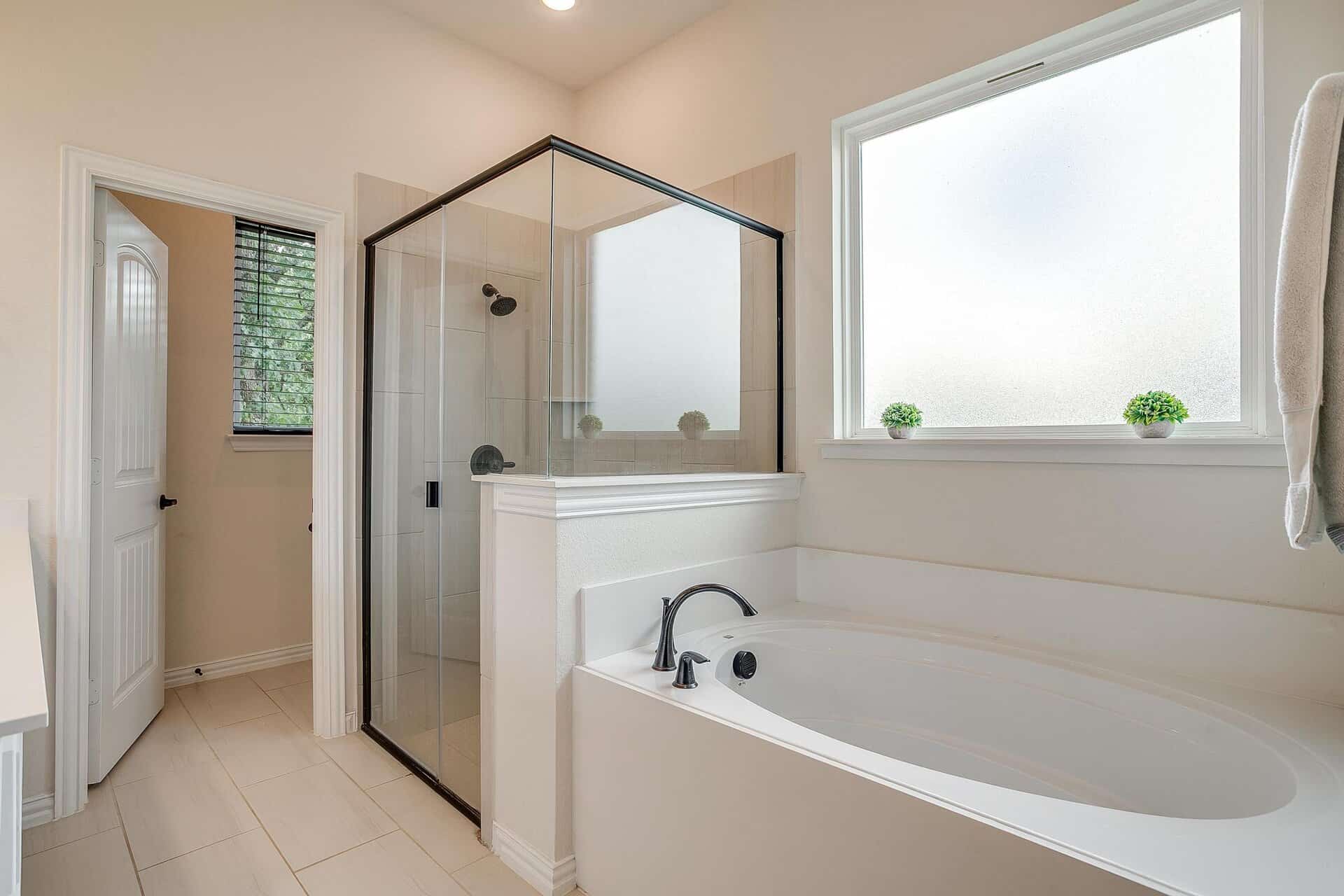 An image that shows 2184 Sugar Button Lane (35 Of 56)