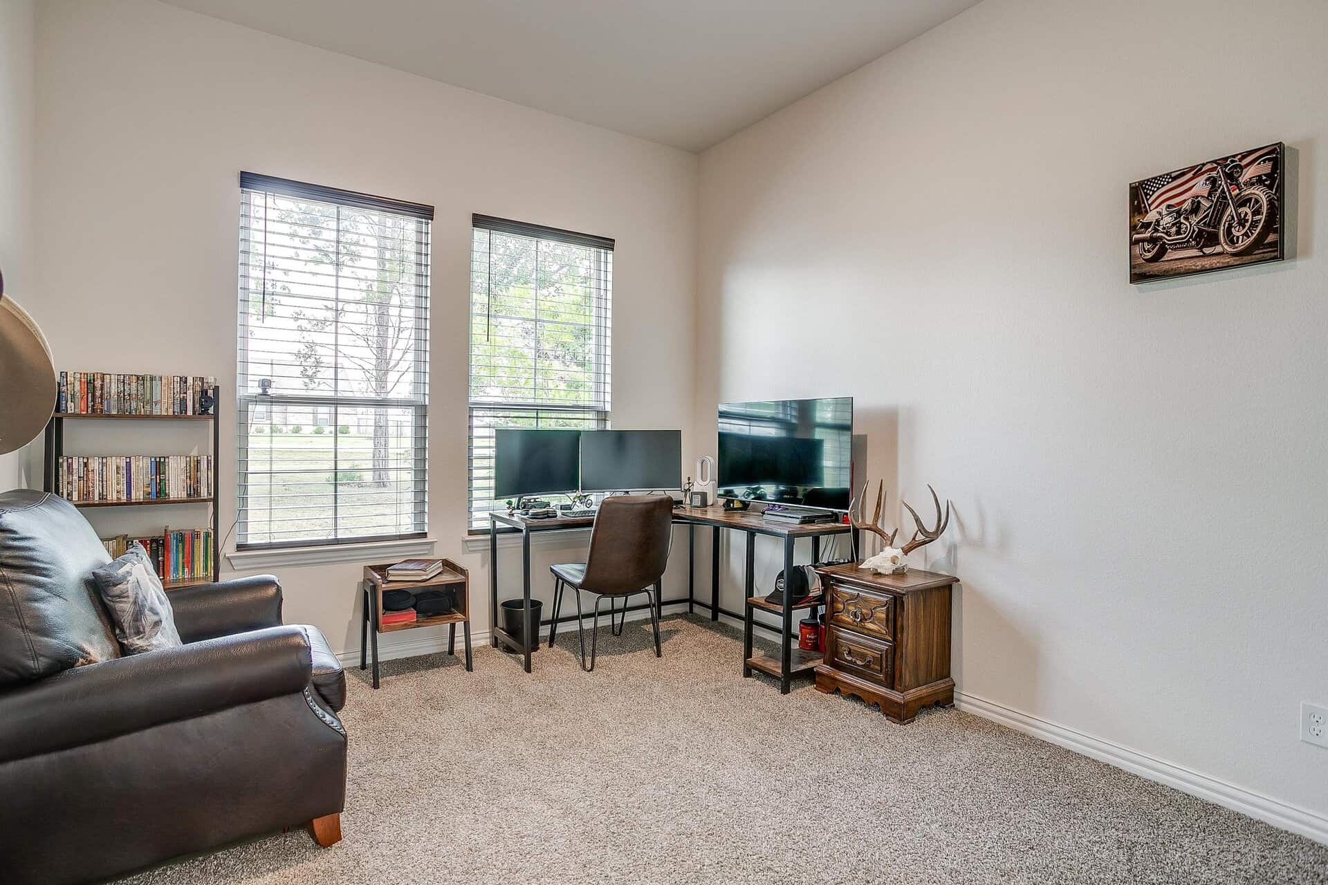 An image that shows 2184 Sugar Button Lane (38 Of 56)