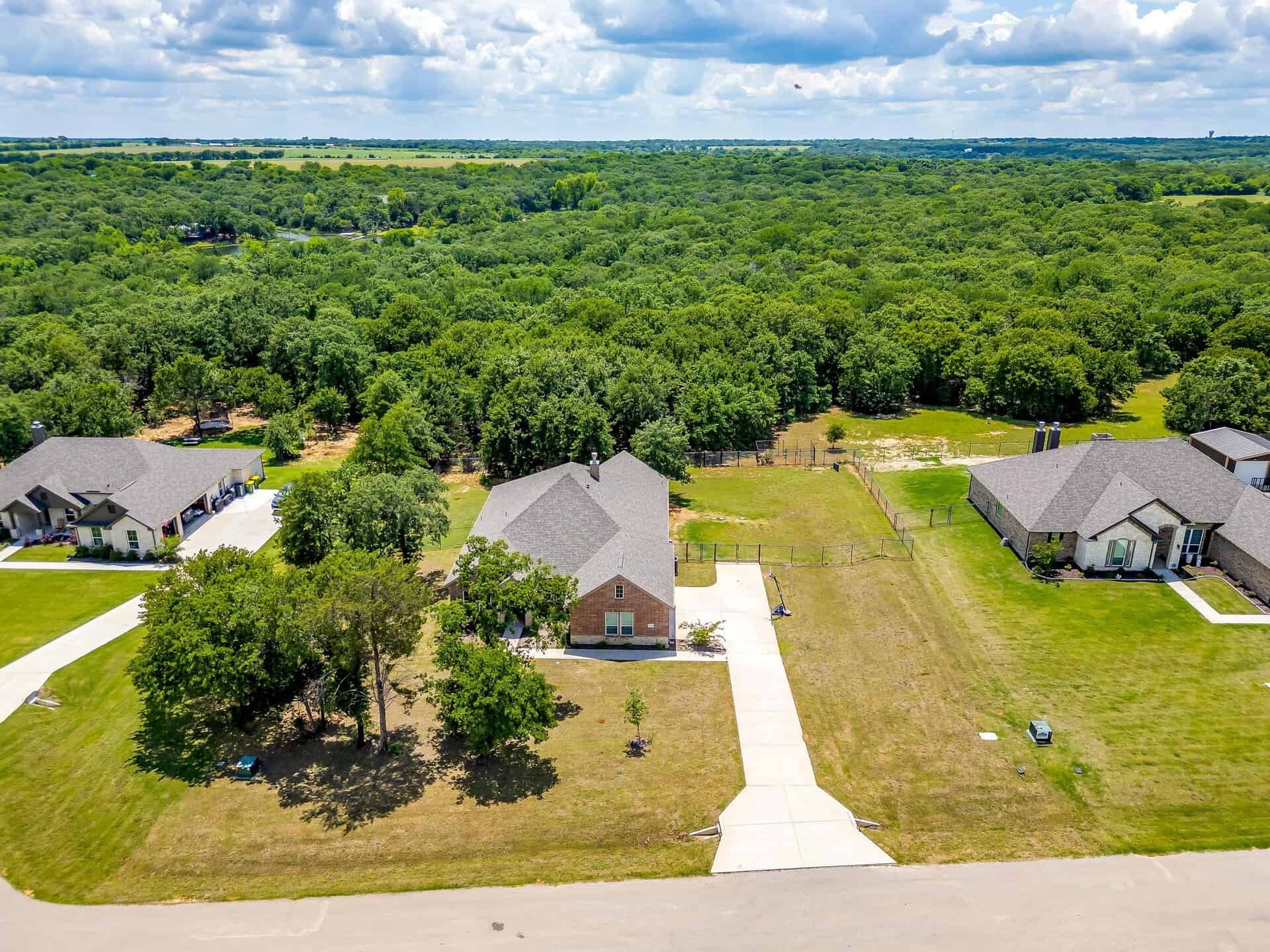 An image that shows 2184 Sugar Button Lane (4 Of 56)