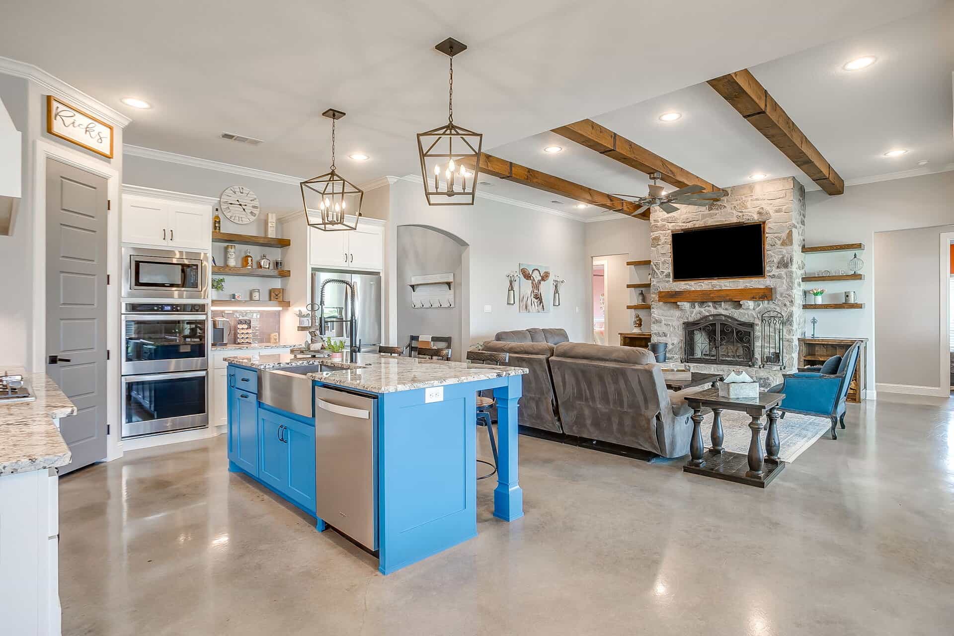 An image that shows 148 Maravilla Dr (43 Of 161)