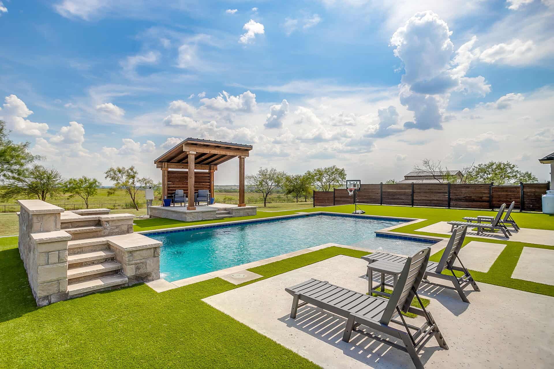 An image that shows 148 Maravilla Dr (90 Of 161)