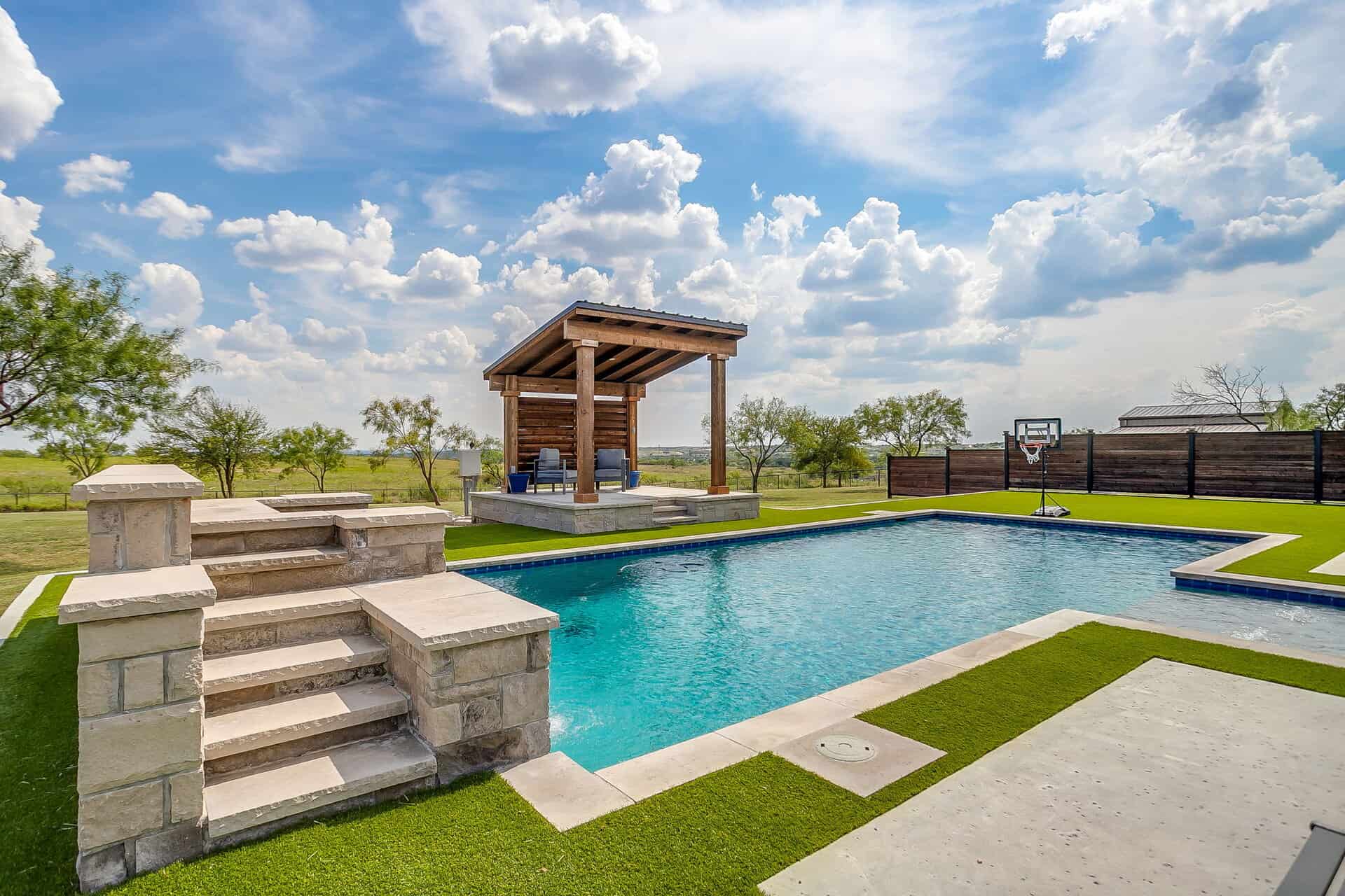 An image that shows 148 Maravilla Dr (98 Of 161)