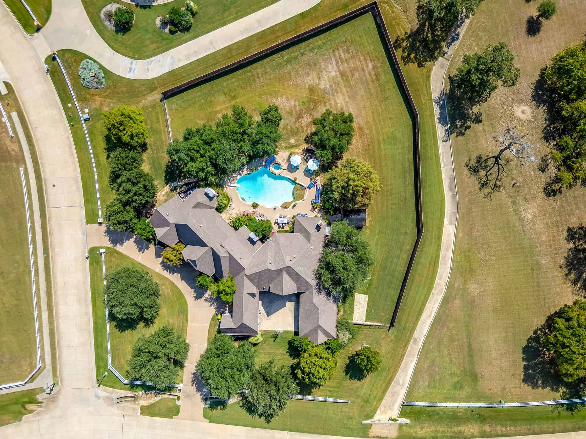 An image that shows 155 Country Vista Cir (11 Of 105)