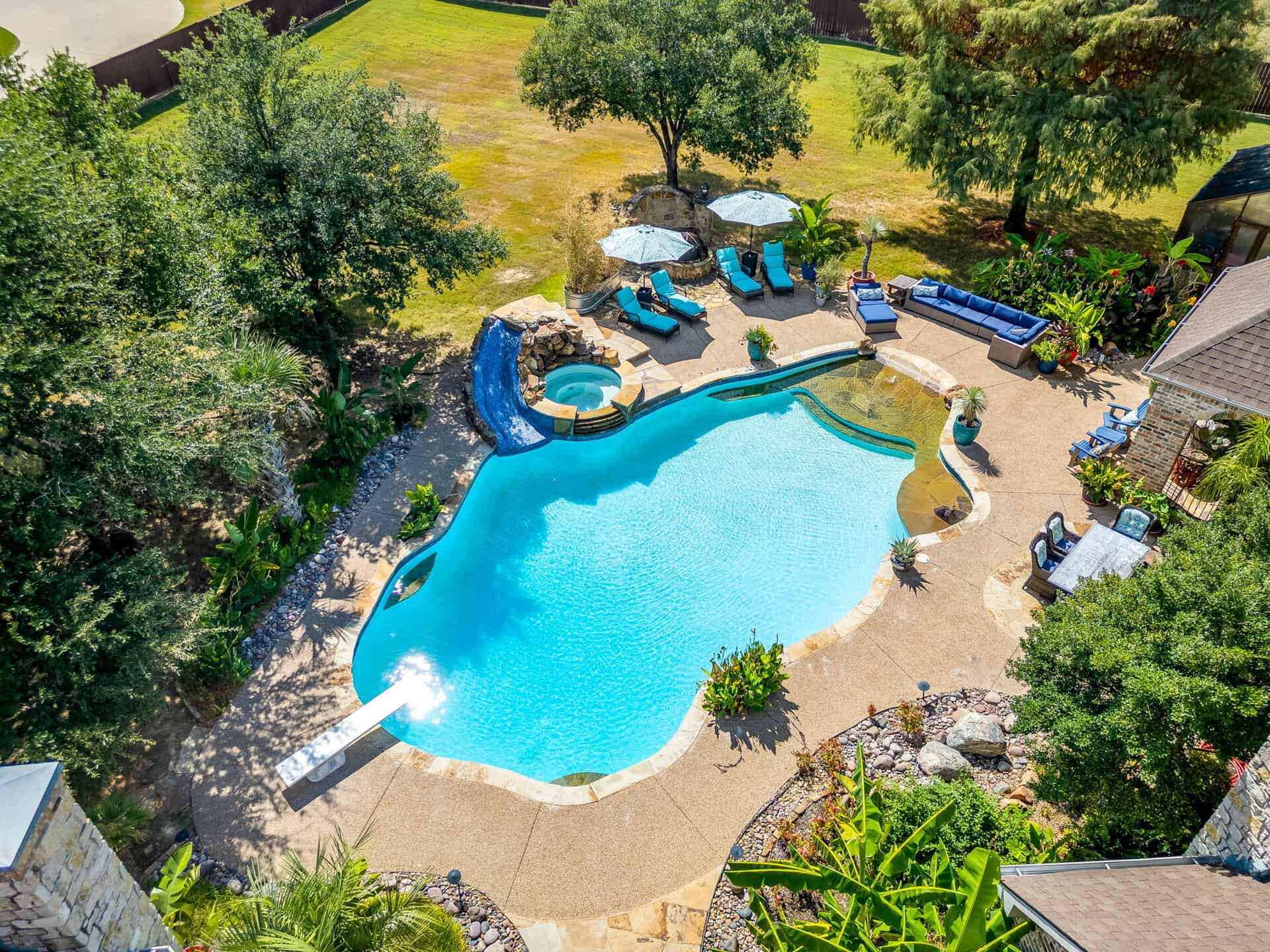 An image that shows 155 Country Vista Cir (12 Of 105)