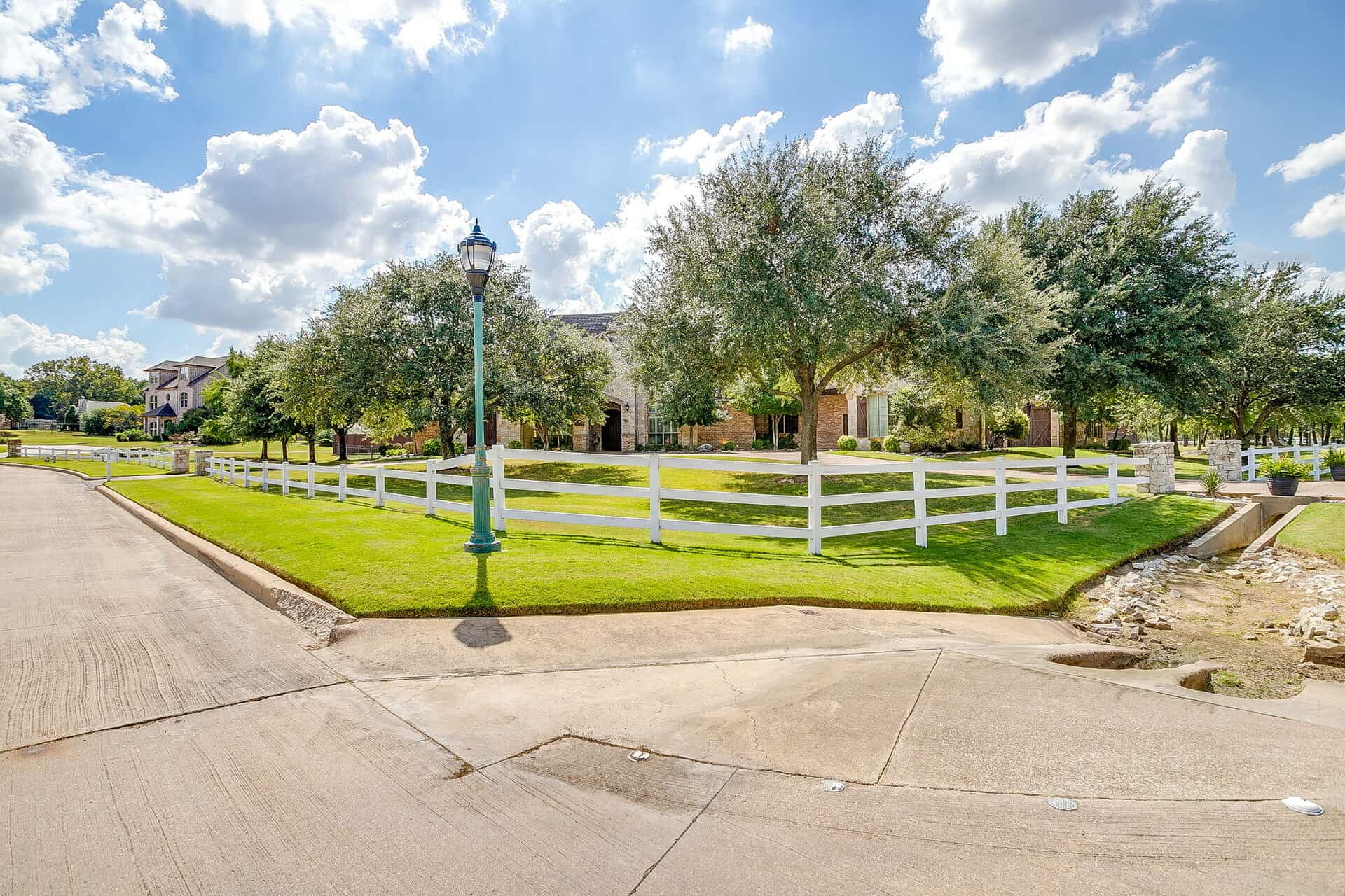 An image that shows 155 Country Vista Cir (17 Of 105)