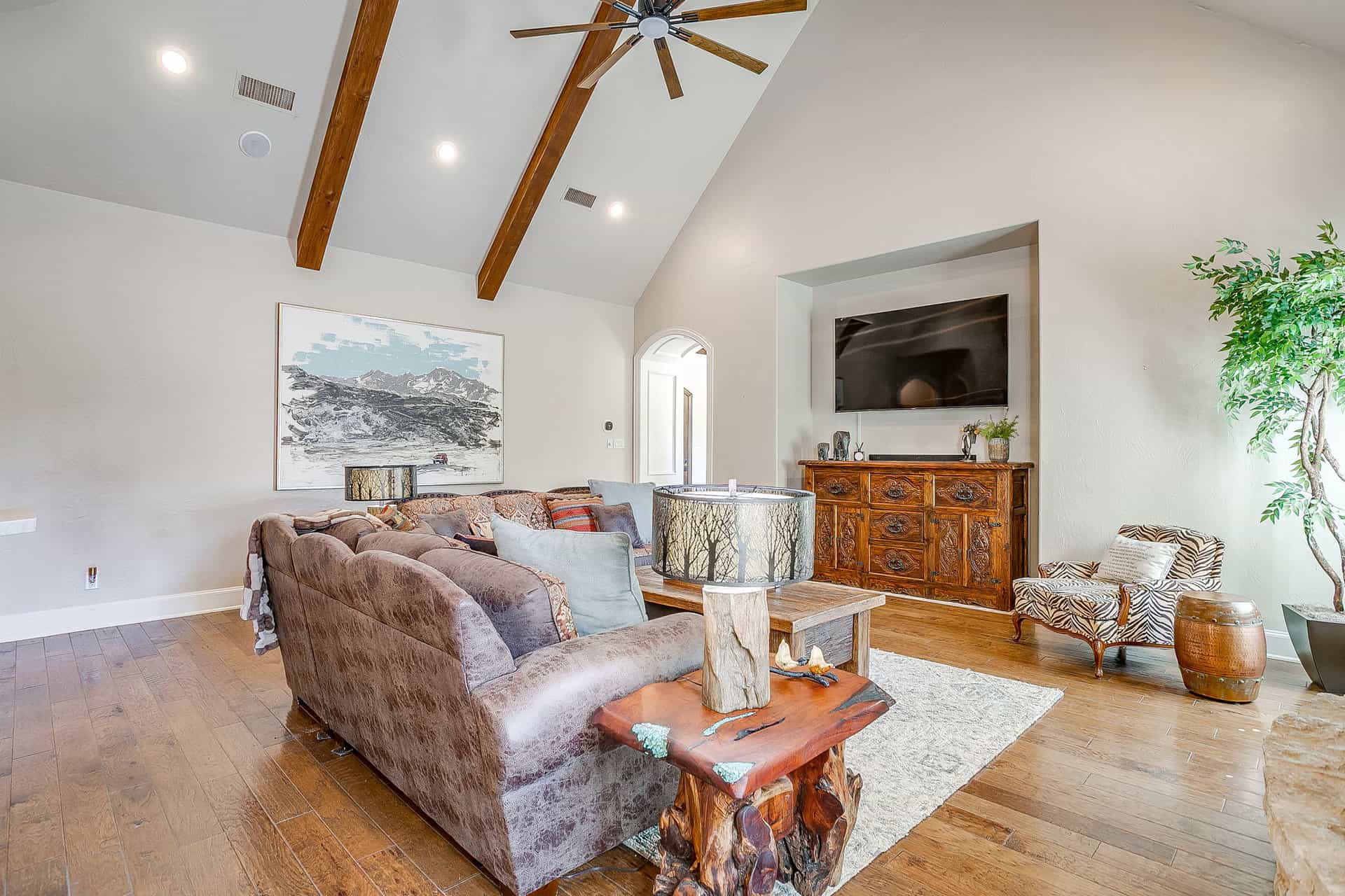 An image that shows 155 Country Vista Cir (32 Of 105)