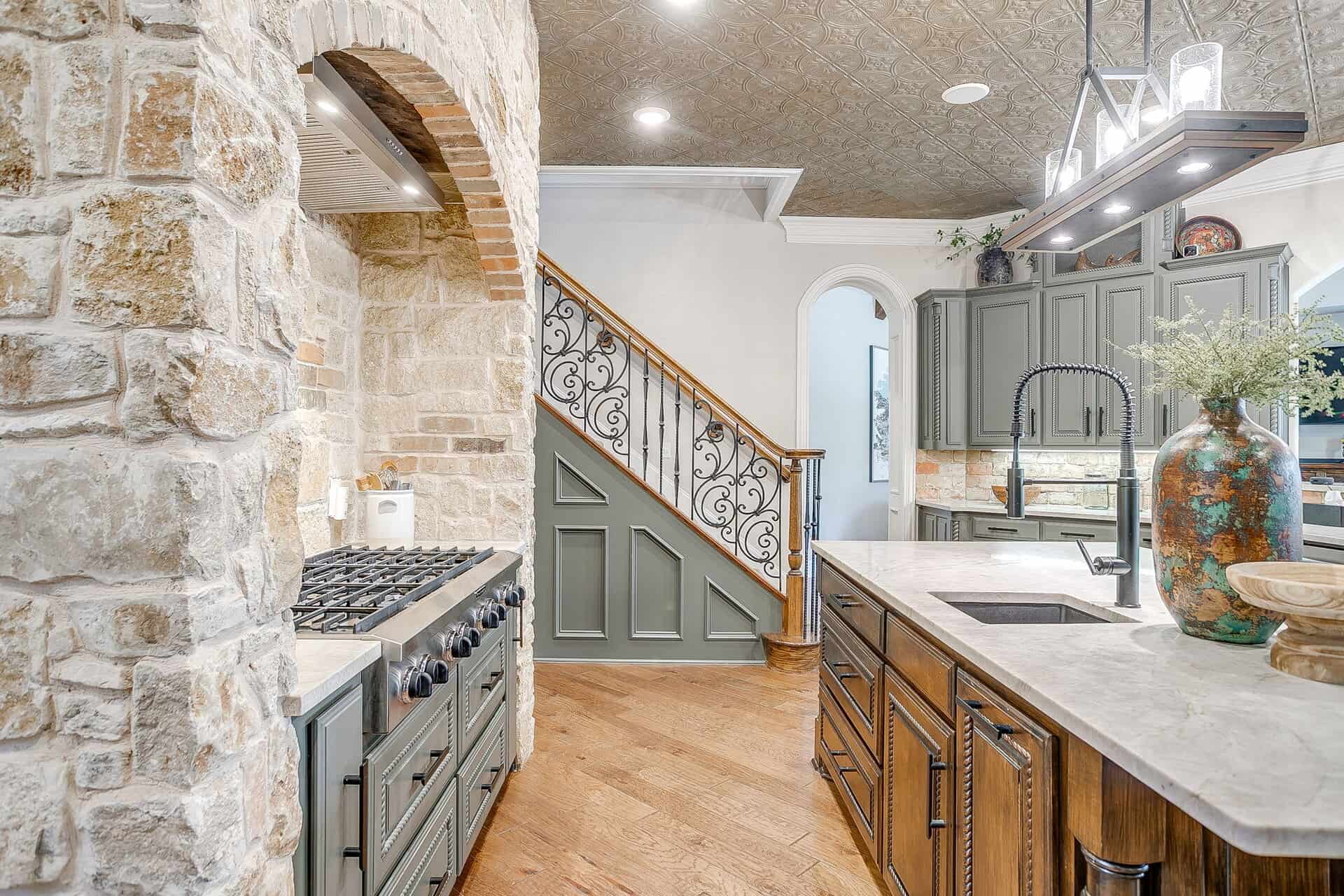 An image that shows 155 Country Vista Cir (44 Of 105)