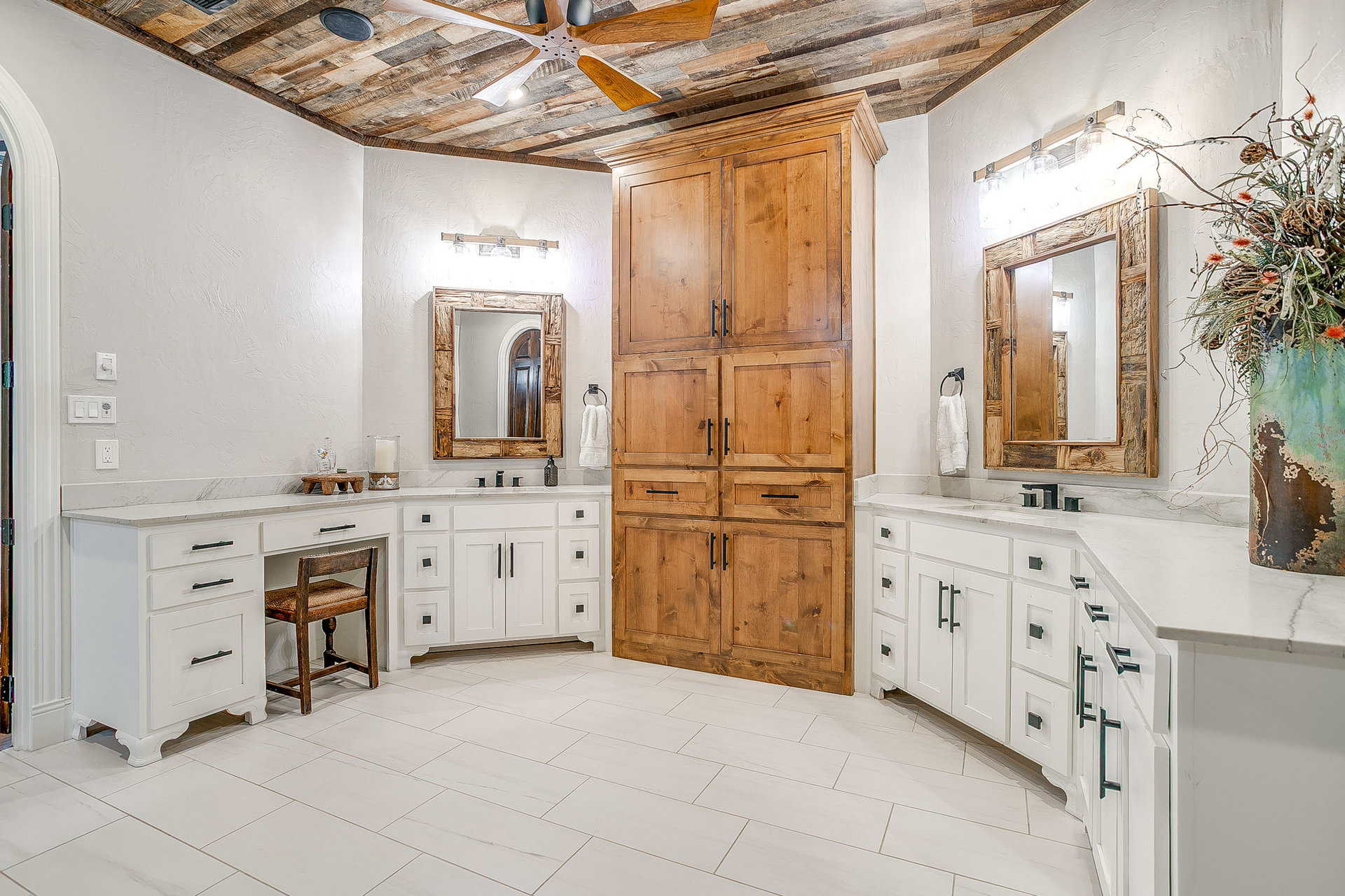 An image that shows 155 Country Vista Cir (53 Of 105)