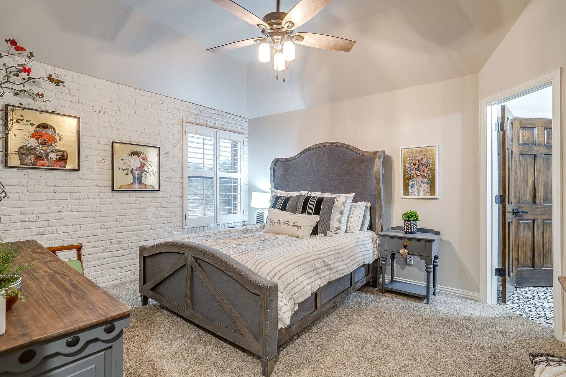 An image that shows 155 Country Vista Cir (71 Of 105)