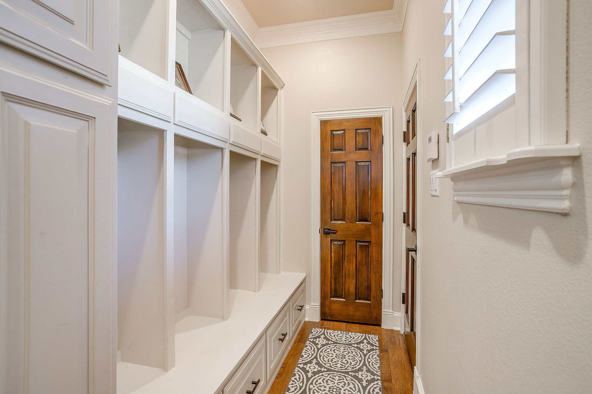 An image that shows 155 Country Vista Cir (79 Of 105)