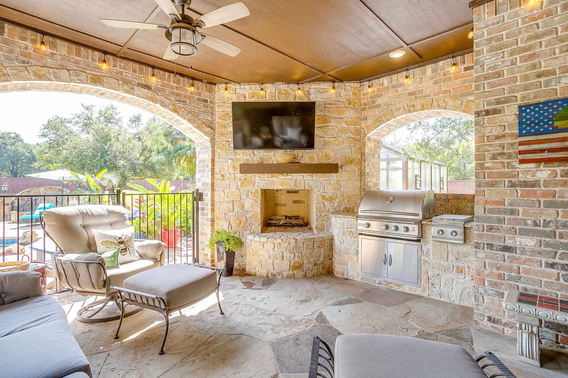 An image that shows 155 Country Vista Cir (86 Of 105)