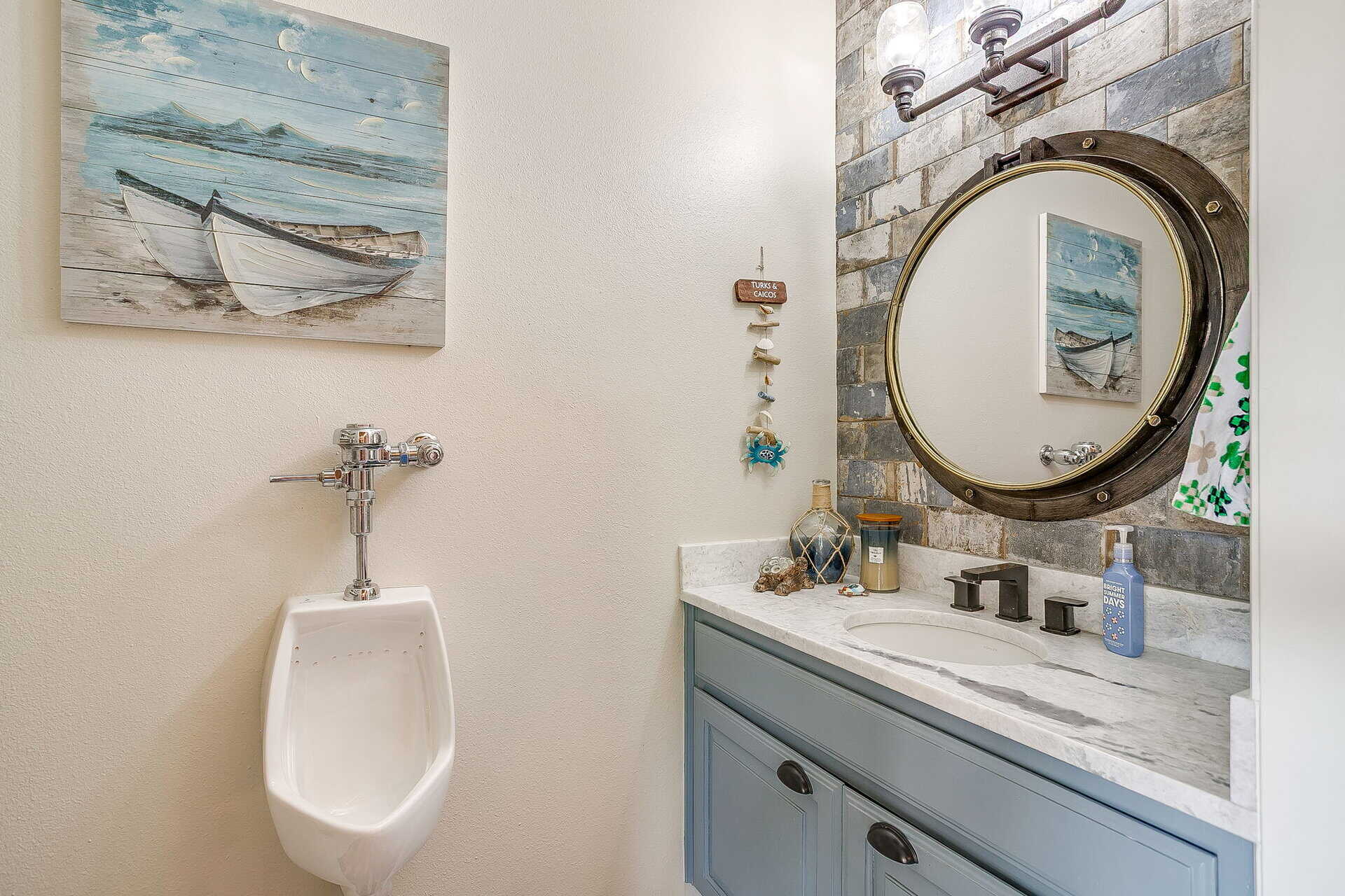 An image that shows 155 Country Vista Cir (88 Of 105)