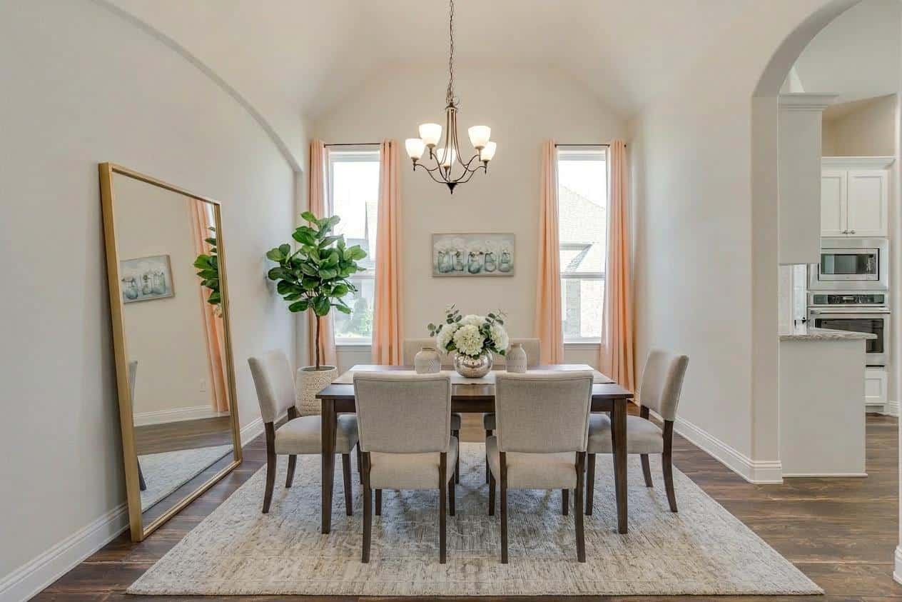 An image that shows 650 Prairie Timber Virtual Staged Dining