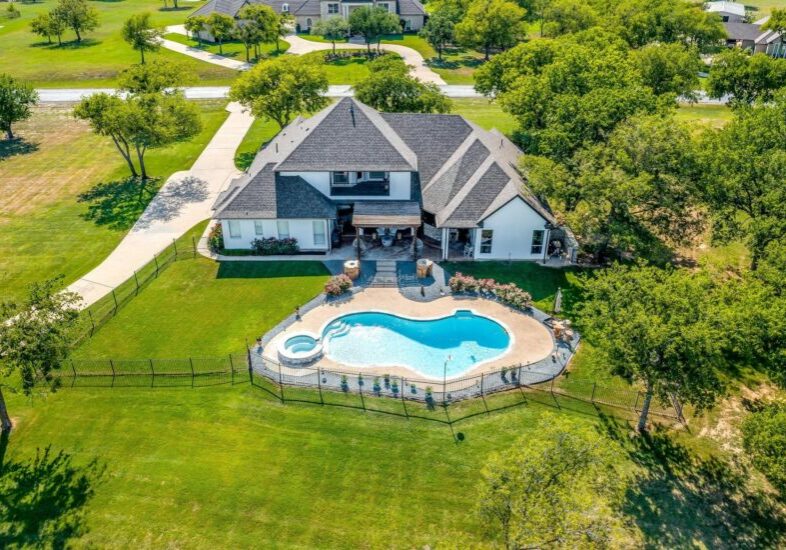 An image that shows 10000 Tantarra Drive 10 Of 74