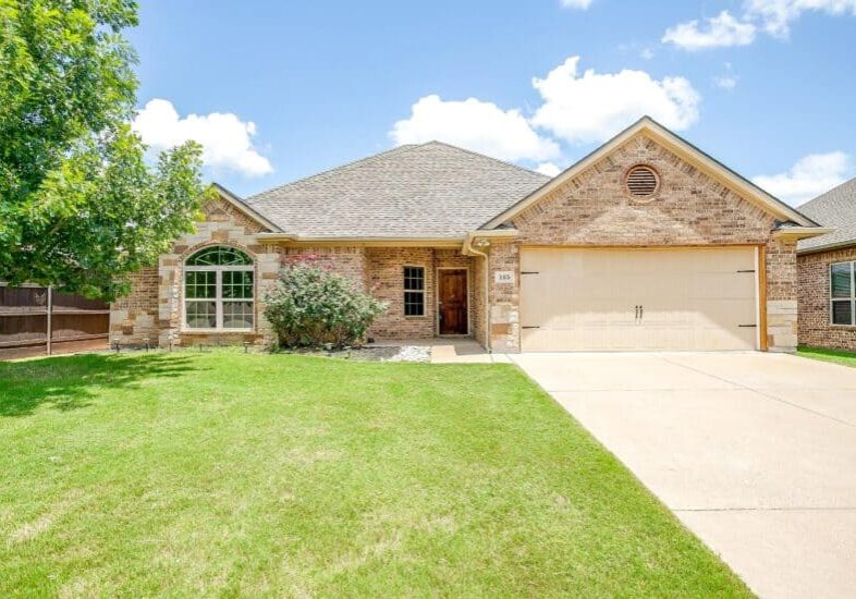 An image that shows 115 Donna Cir 2