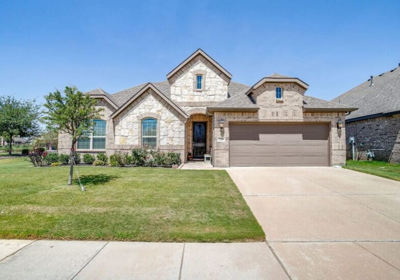 An image that shows 320 Ben Thomas St (2 Of 43)