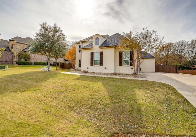 An image that shows 705 Falls Creek Ct (14 Of 99)