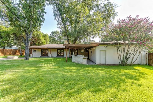 4132 Clayton Rd W. Fort Worth, Texas 76116 - LEAGUE Real Estate