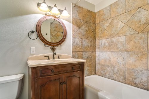 4132 Clayton Rd W. Fort Worth, Texas 76116 - LEAGUE Real Estate