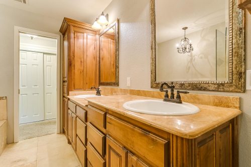 4132 Clayton Rd W. Fort Worth, Texas 76116 - LEAGUE Real Estate