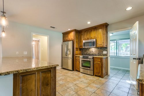 4132 Clayton Rd W. Fort Worth, Texas 76116 - LEAGUE Real Estate