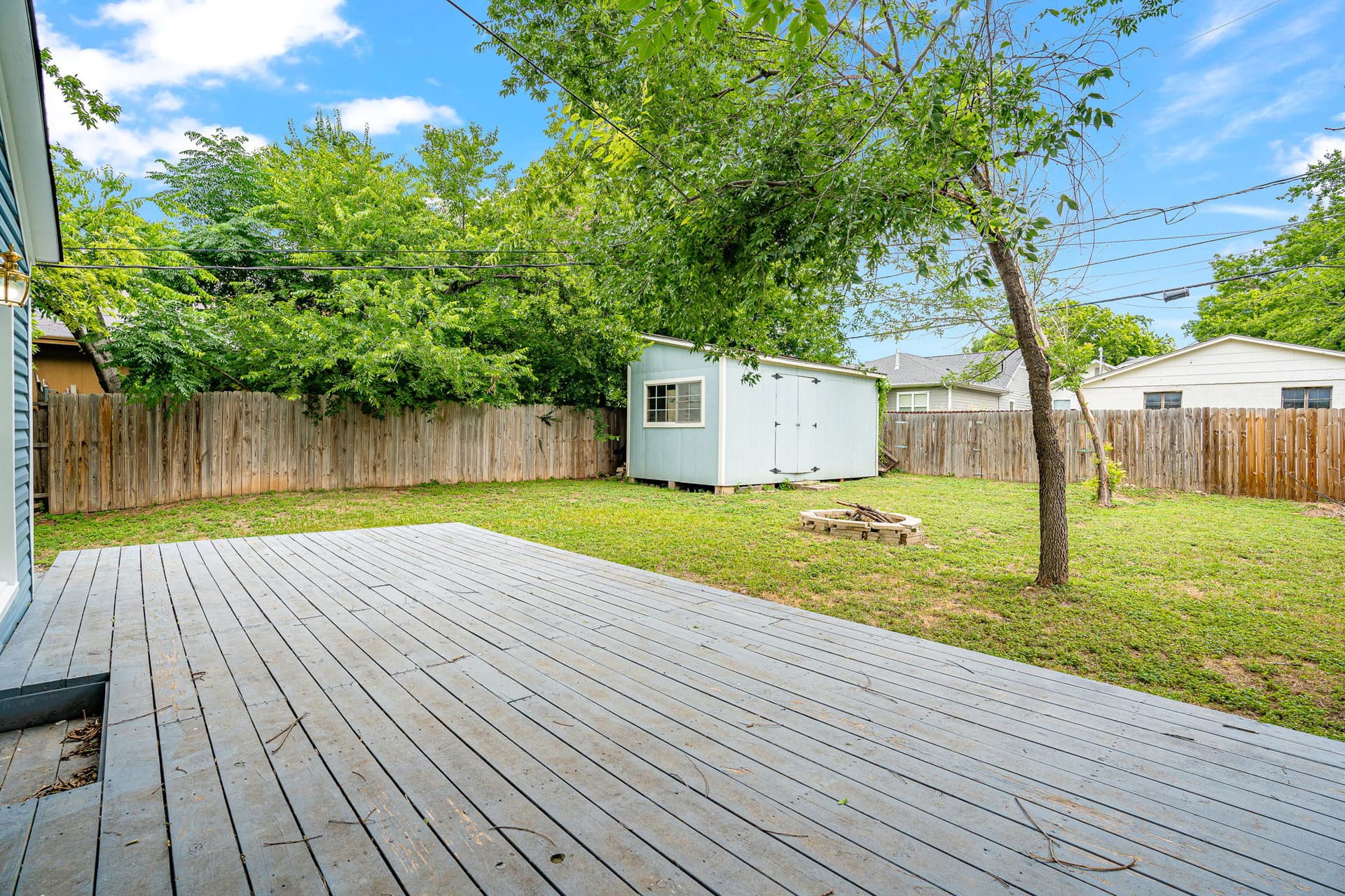 An image that shows 21 42 Web Or Mls 5016 Donnelly Ave 36 (2)