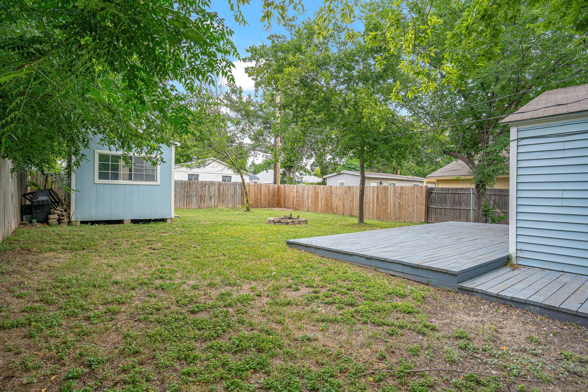 An image that shows 23 47 Web Or Mls 5016 Donnelly Ave 40 (2)