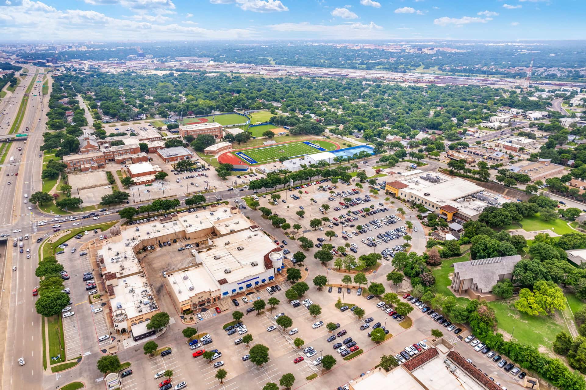 An image that shows 26 43 Web Or Mls 5016 Donnelly Ave 43