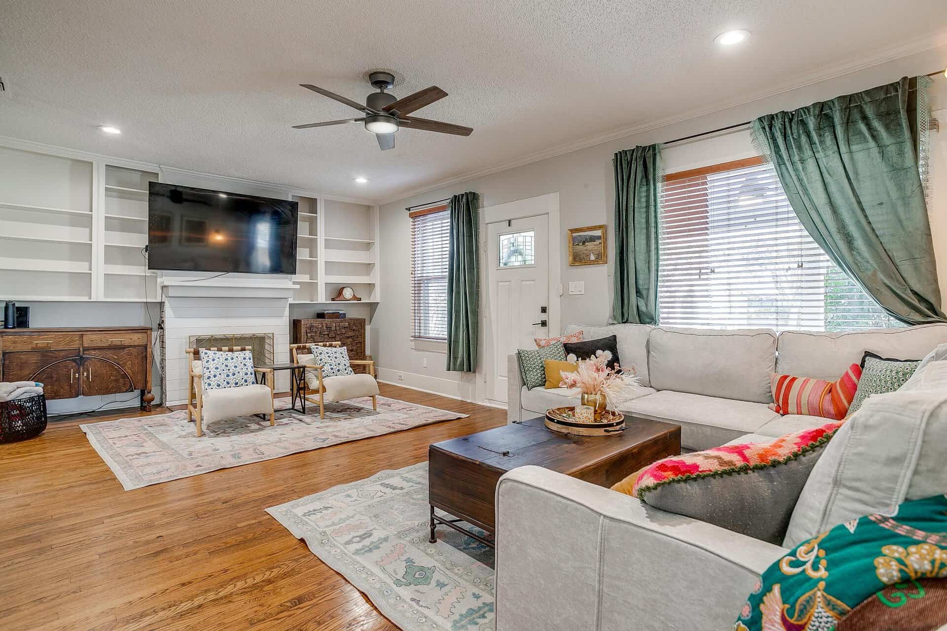 An image that shows 3717 Bunting Ave. (11 Of 40)