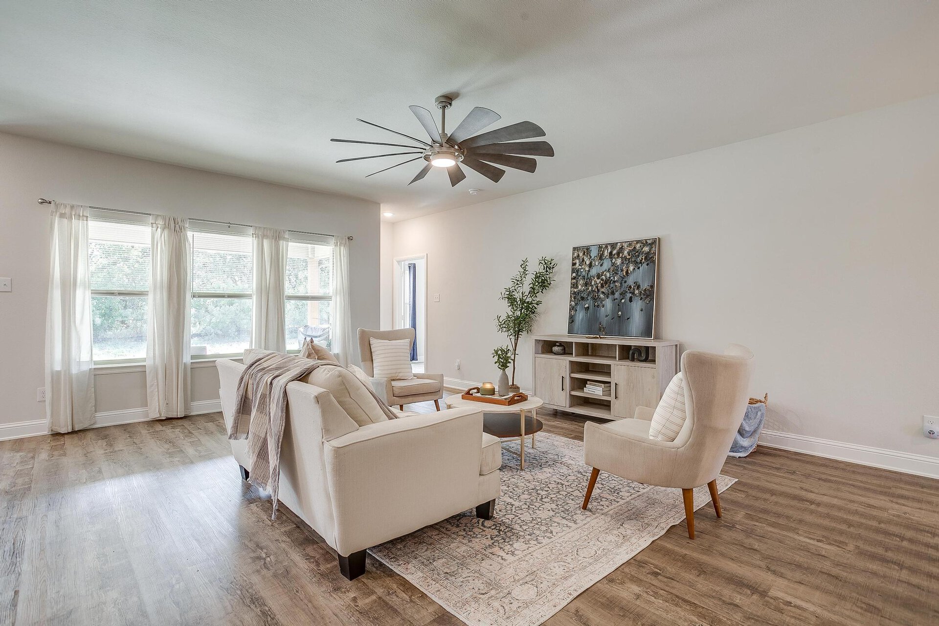 An image that shows 140 Read Ranch Drive (21 Of 55)
