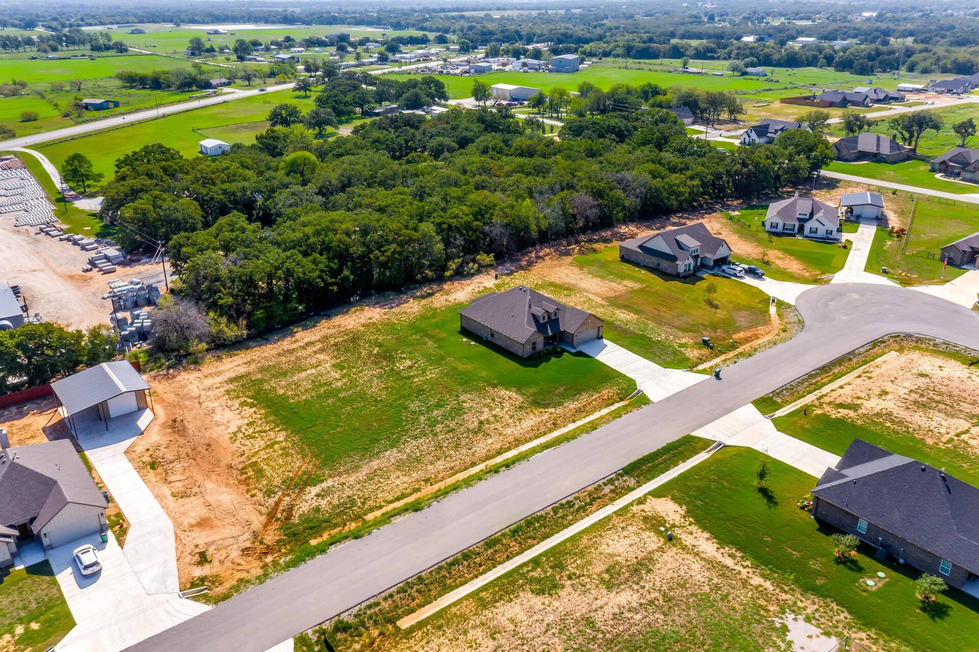 An image that shows 140 Read Ranch Drive (4 Of 55)