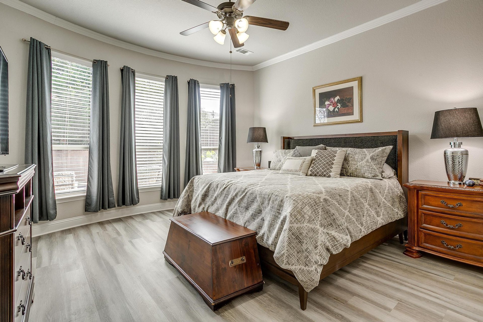 An image that shows 3917 Roxbury St (21 Of 46)