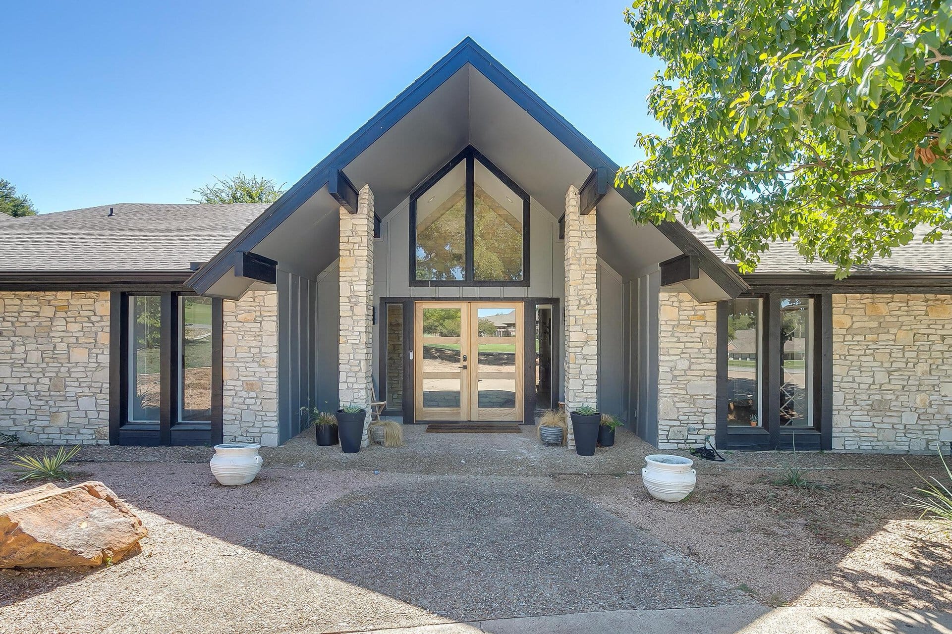 An image that shows 4129 Fairway Drive (4 Of 68)