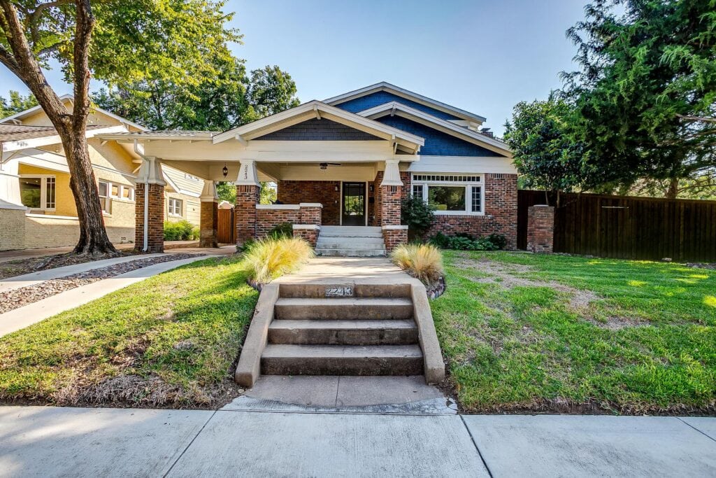 An image that shows 2243 Harrison Ave (3 Of 22)