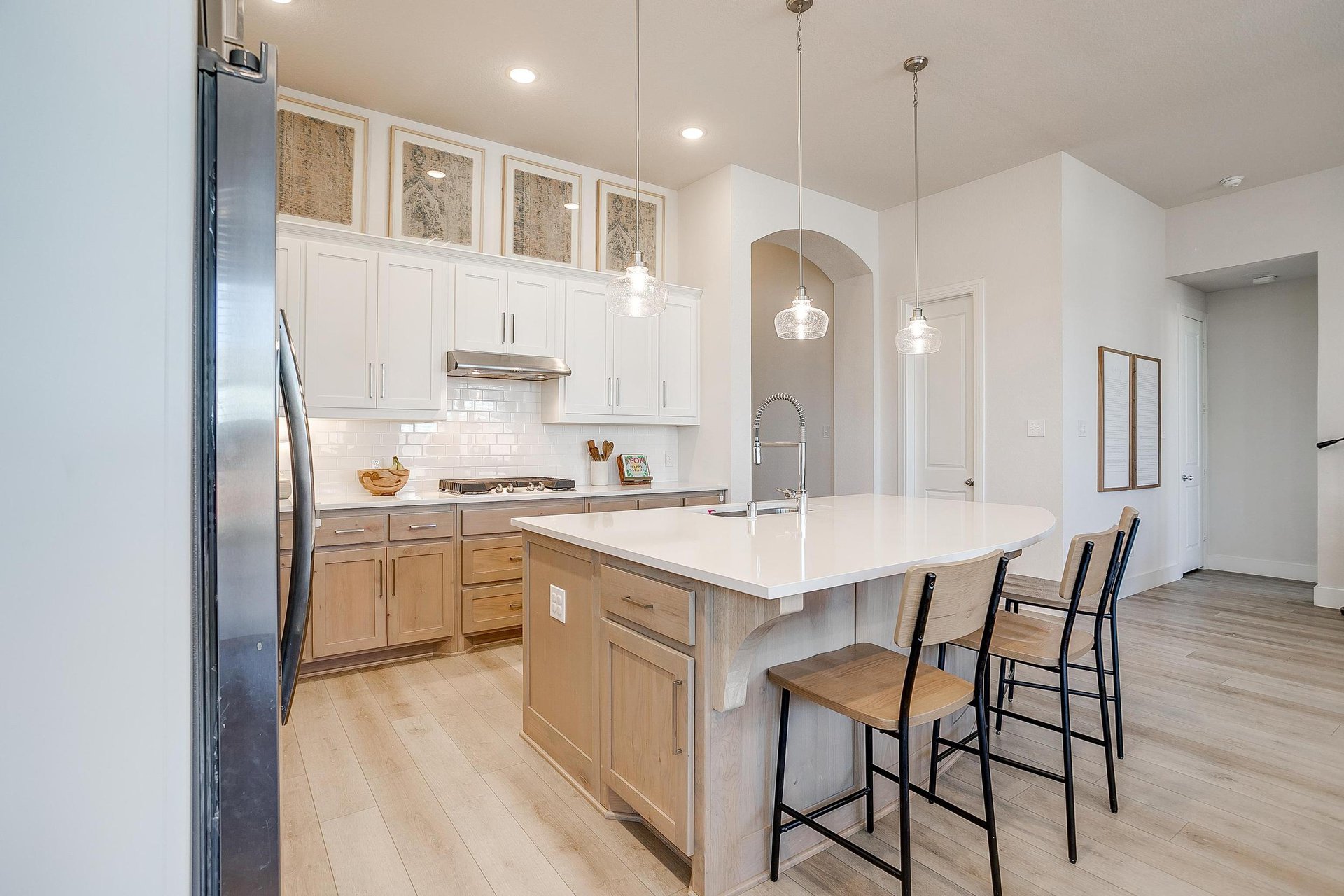 An image that shows 14904 Chipwood Dr (11 Of 42)
