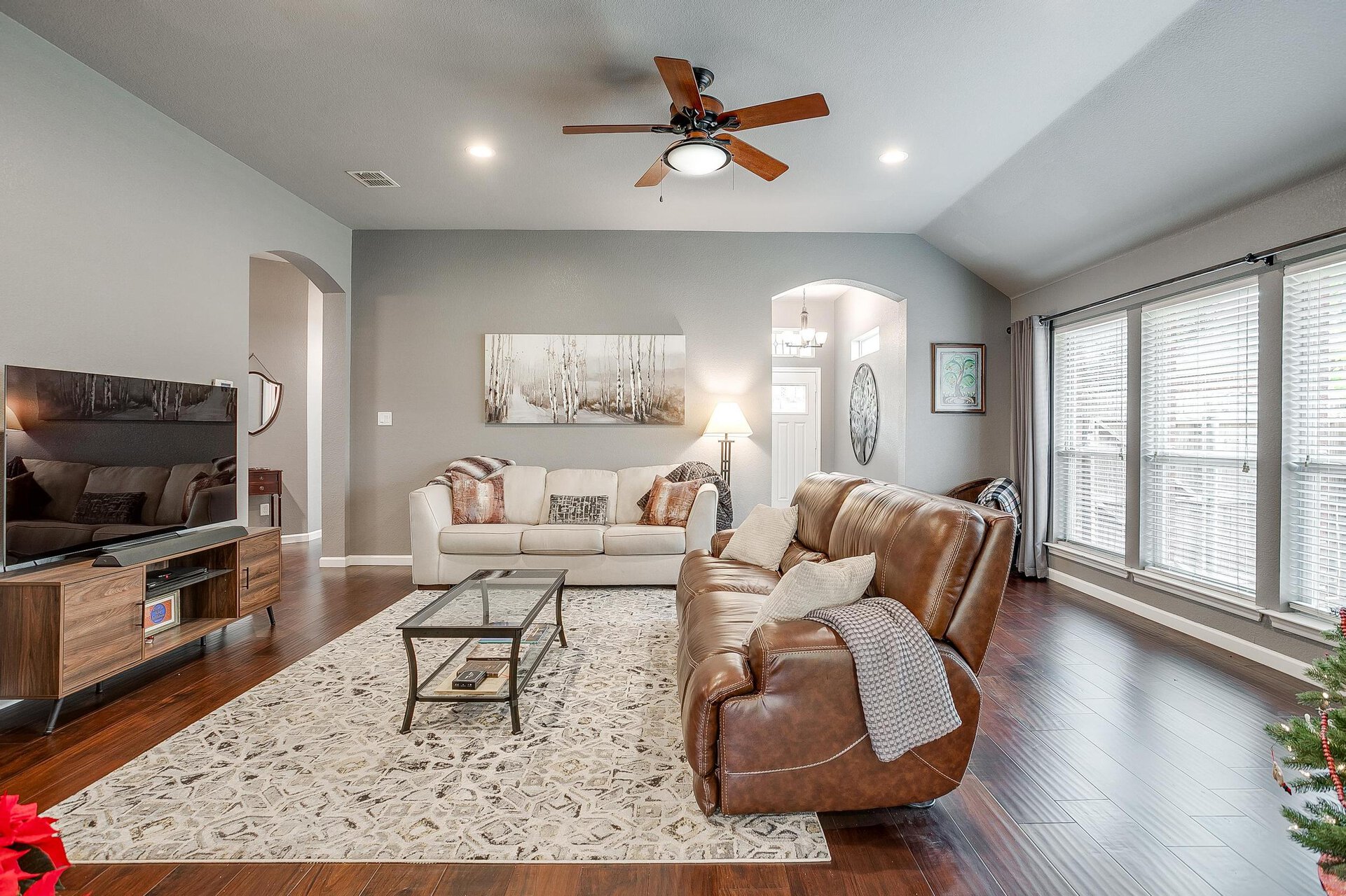 An image that shows 8320 Patreota Drive (17 Of 40)