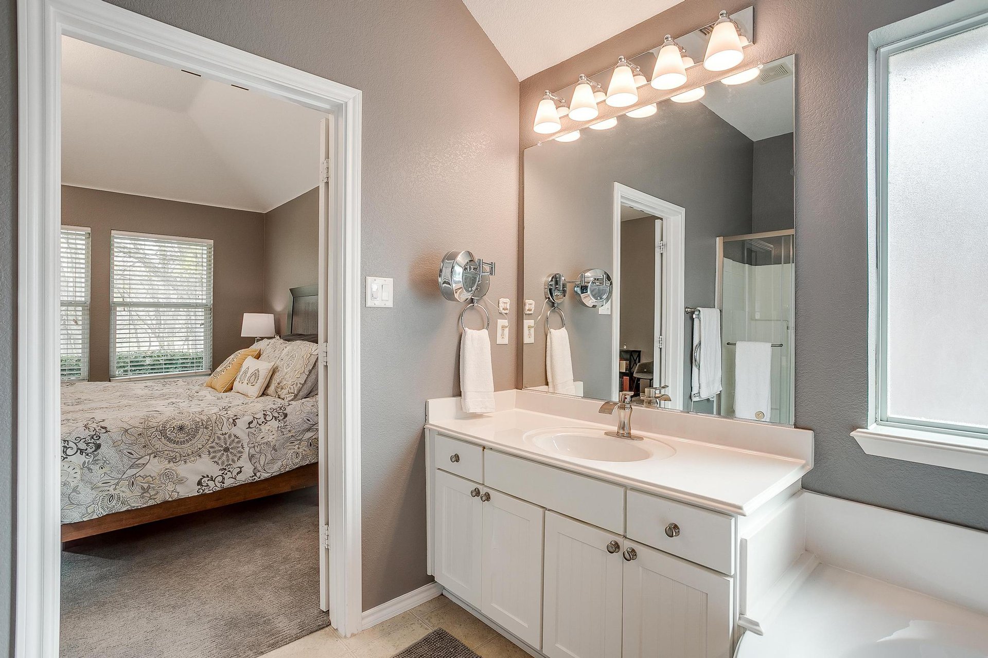 An image that shows 8320 Patreota Drive (31 Of 40)