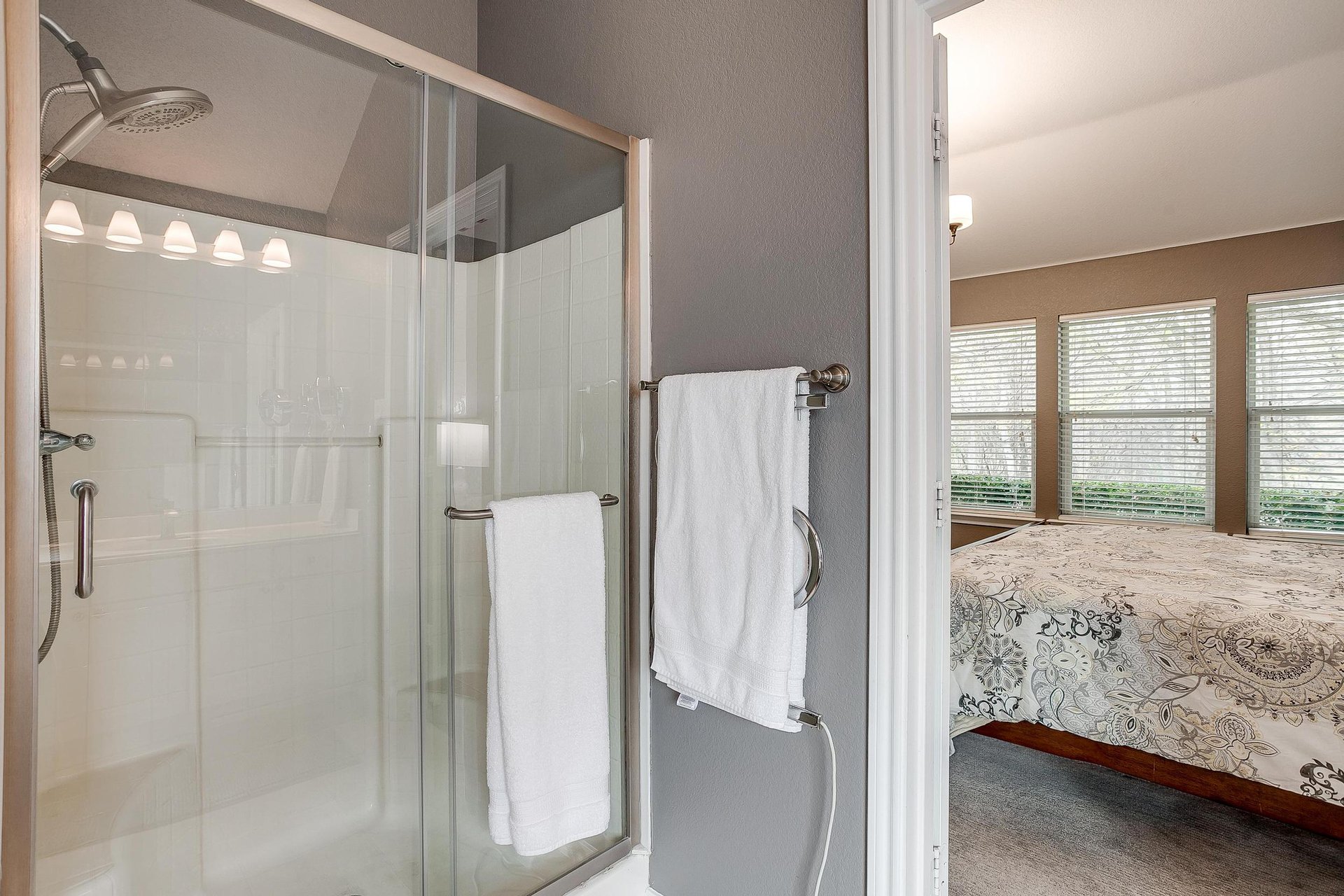 An image that shows 8320 Patreota Drive (32 Of 40)