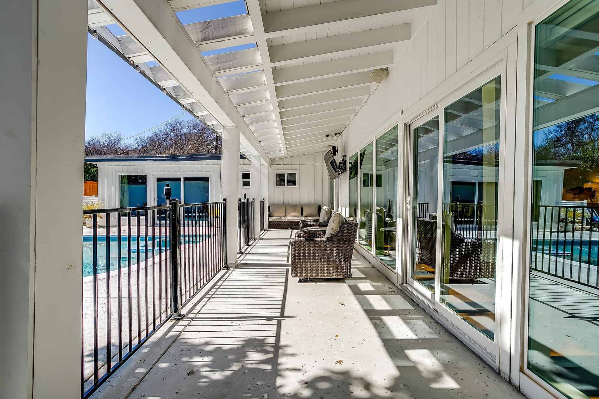 An image that shows 4316 Inwood Rd. (44 Of 47)