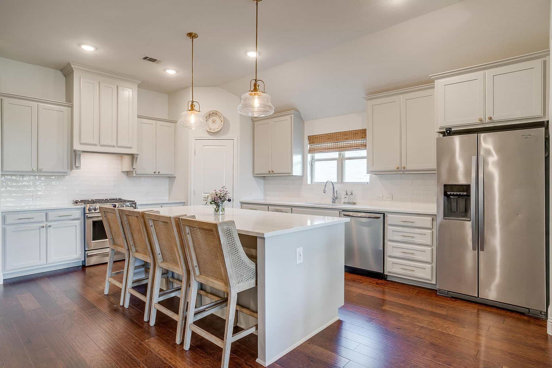 An image that shows 587 Point Vista Drive (36 Of 87)