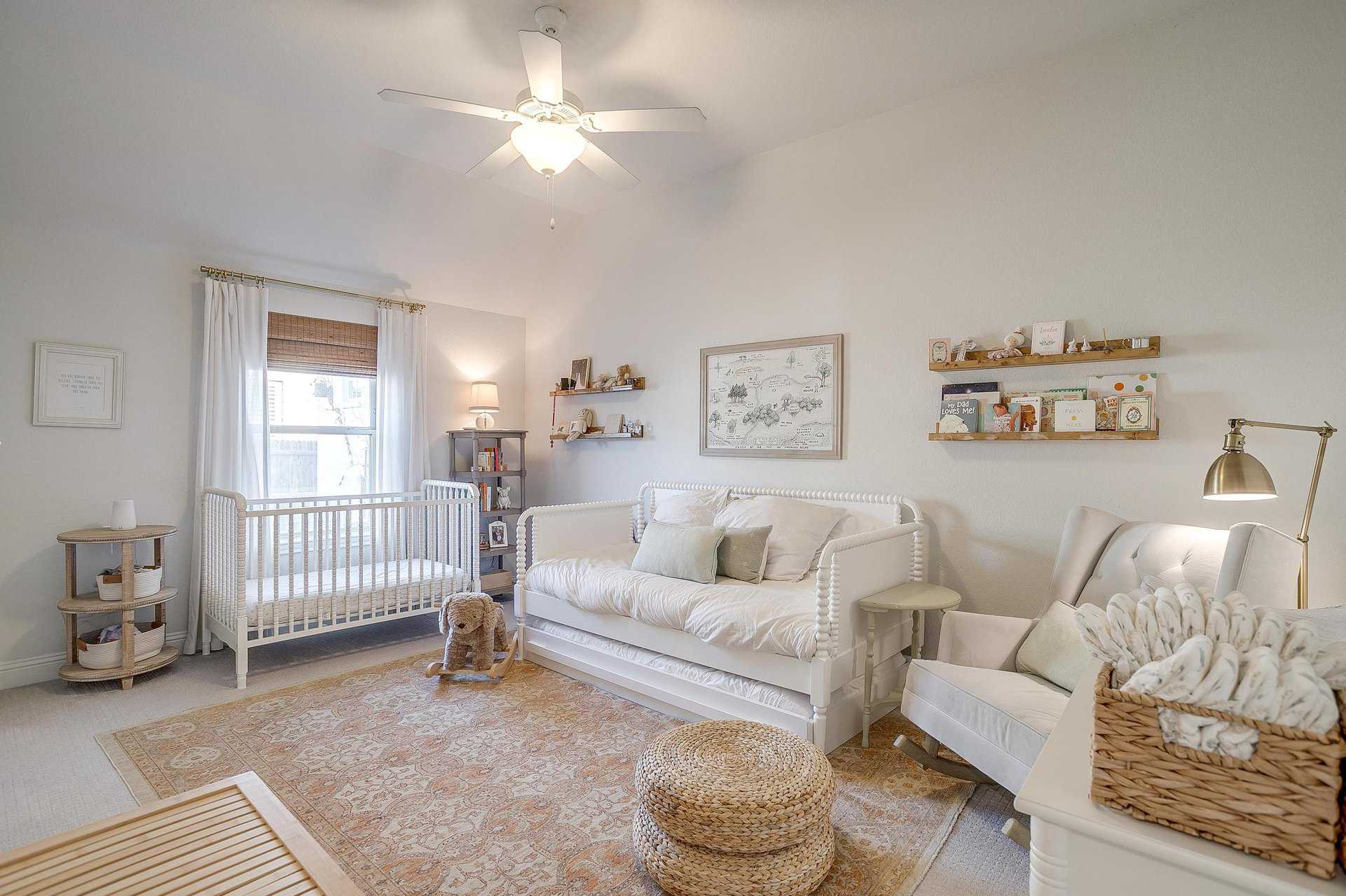 An image that shows 587 Point Vista Drive (53 Of 87)