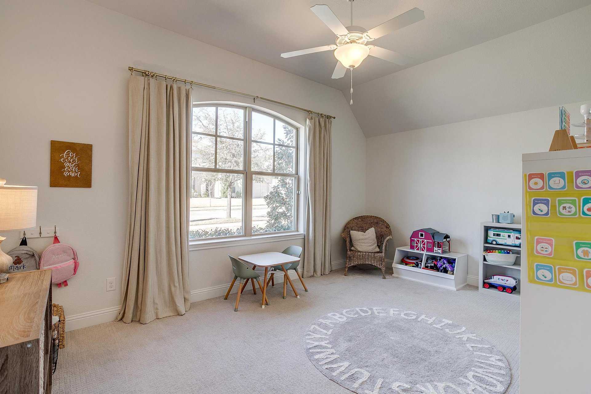 An image that shows 587 Point Vista Drive (57 Of 87)