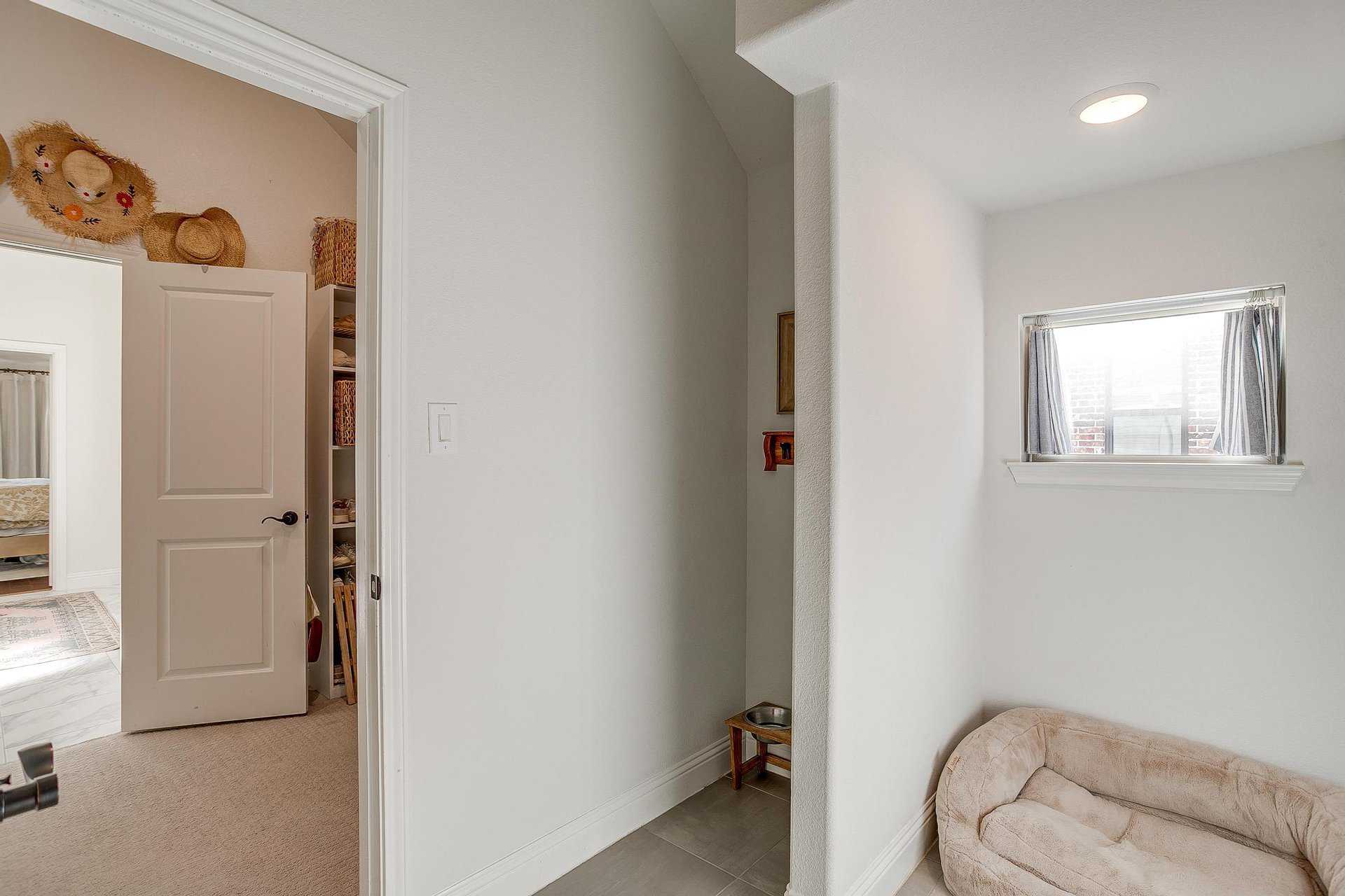 An image that shows 587 Point Vista Drive (62 Of 87)