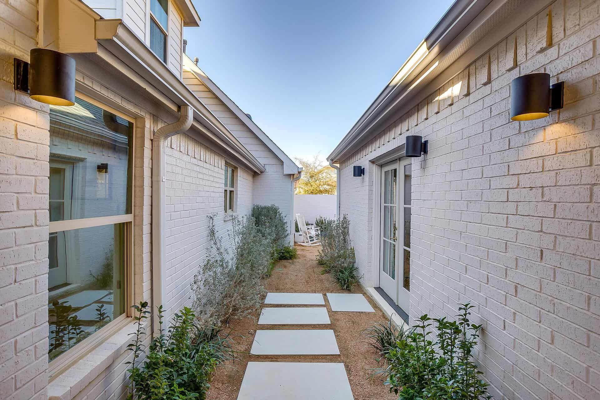 An image that shows 587 Point Vista Drive (78 Of 87)
